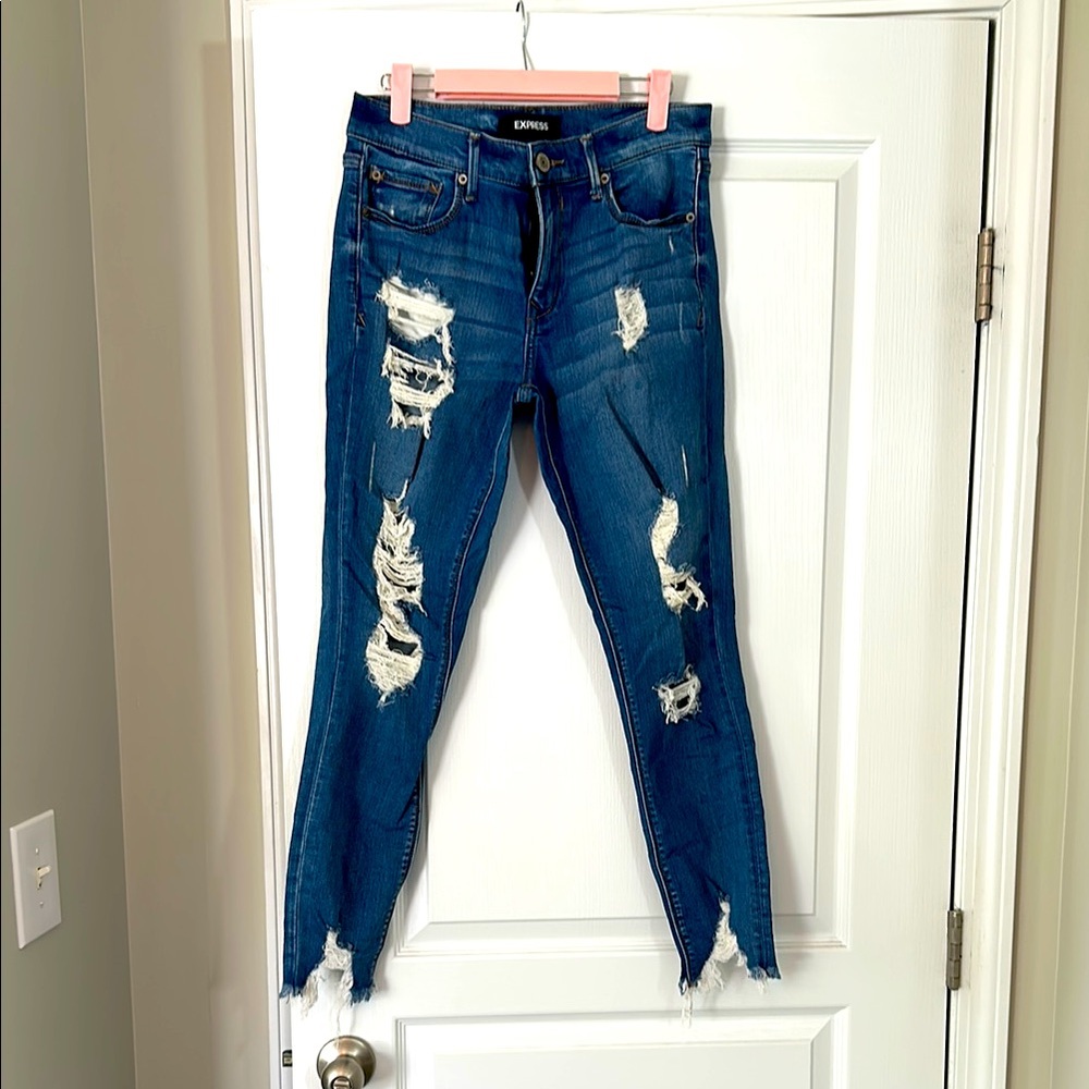 Express Women's Ripped Blue Skinny Jeans EUC size 8